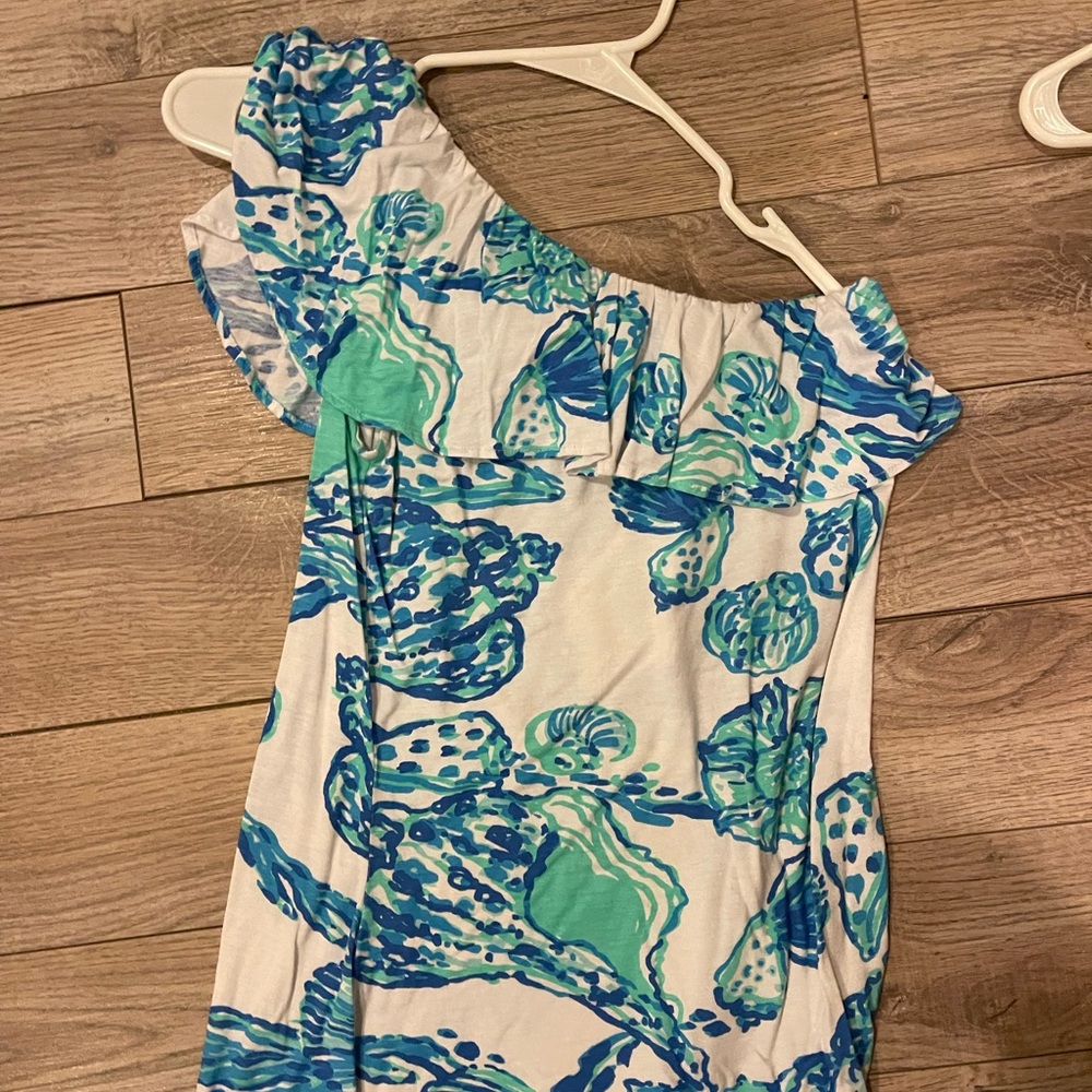 Lily Pulitzer One shoulder blue and white top